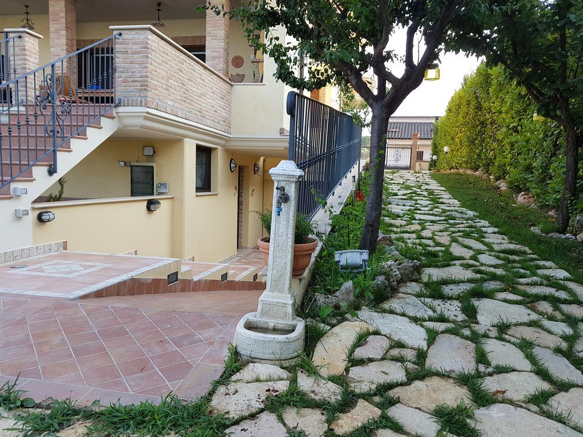 B&B Villa Sole Controguerra Екстериор снимка