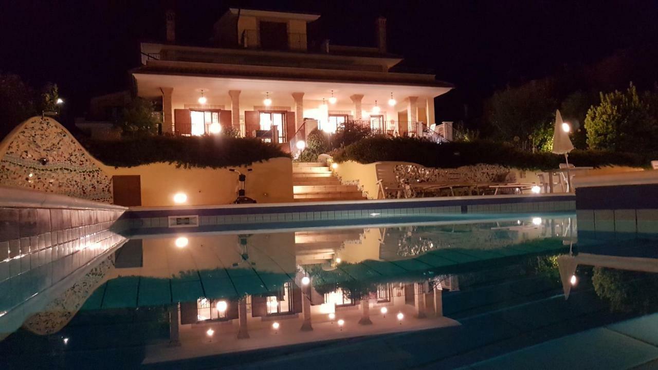 B&B Villa Sole Controguerra Екстериор снимка